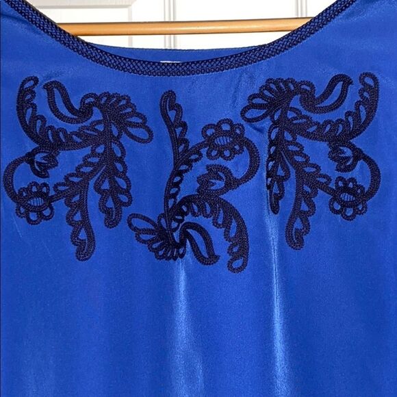 LOFT royal blue and black top with knit design - Picture 2 of 6